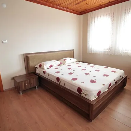 Clk Apartment *